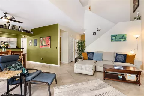 9271 Silver Arrow Ct, Las Vegas, NV 89117