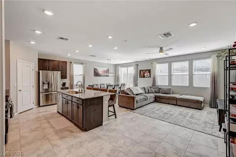 10621 Adobe Ranch St, Las Vegas, NV 89141