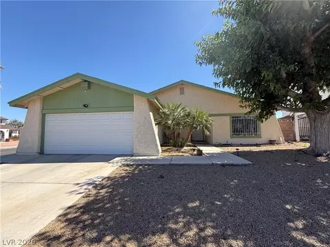 6747 Grandola Dr, Las Vegas, NV 89103