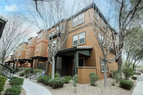 4650 Ranch House Rd #64, North Las Vegas, NV 89031