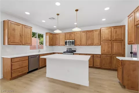 5311 Thistle Wind Dr, Las Vegas, NV 89135