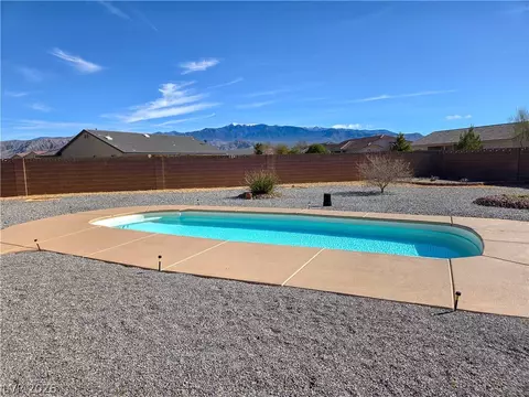5121 Andover Ct, Pahrump, NV 89061