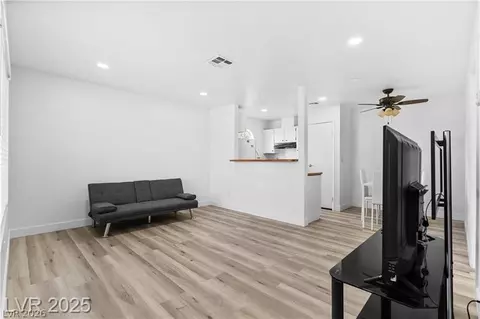 3923 Gogo Way #106, Las Vegas, NV 89103