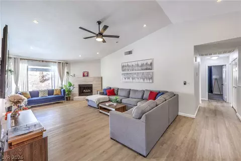 1108 Pagosa Way, Las Vegas, NV 89128