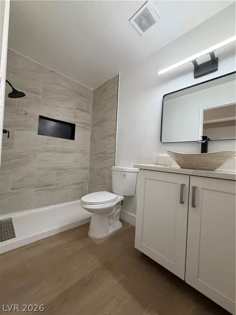 Undisclosed, Las Vegas, NV 89103