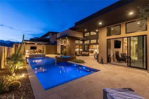 5185 Steel Hammer Dr, Las Vegas, NV 89135