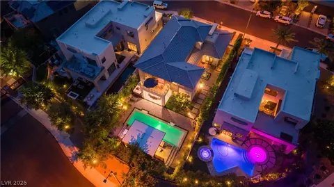 10313 Jade Point Dr, Las Vegas, NV 89135