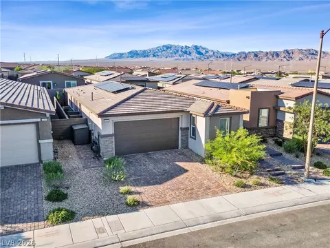 9398 Noble Fir Ridge Ave, Las Vegas, NV 89143
