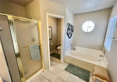 Bath - 2205 Camel Mesa Dr, Laughlin, NV 89029 photo 4 of 5