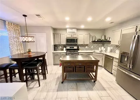 Kitchen - 2205 Camel Mesa Dr, Laughlin, NV 89029 photo 1 of 10