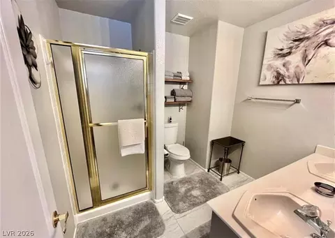 Bath - 2205 Camel Mesa Dr, Laughlin, NV 89029 photo 1 of 5