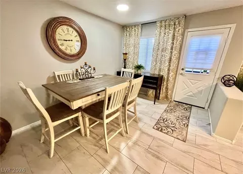 Dining - 2205 Camel Mesa Dr, Laughlin, NV 89029 photo 4 of 4