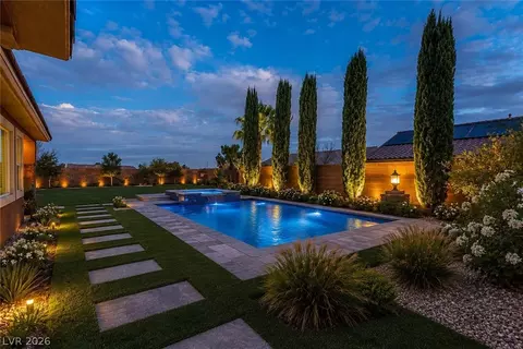 11305 Altura Vista Dr, Las Vegas, NV 89138