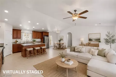 672 Lampshire Ln, Pahrump, NV 89060