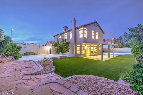 8329 Alta Dr, Las Vegas, NV 89145