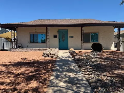 Exterior - 672 8th St, Boulder City, NV 89005 photo 1 of 4