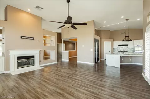 5104 Desert Lily Ln, Las Vegas, NV 89130