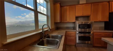Kitchen - 380 E 224th South St, Ely, NV 89301 photo 3 of 7