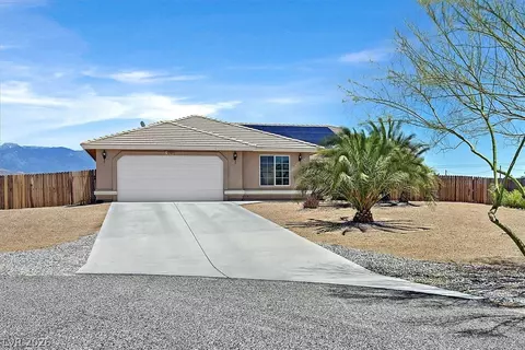 6431 Willow Tree Ct, Pahrump, NV 89061