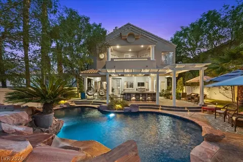 2444 Monarch Bay Dr, Las Vegas, NV 89128