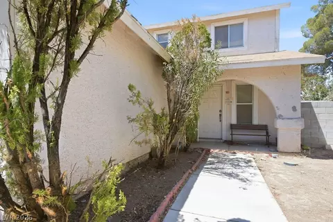 7045 Brown Derby Cir, Las Vegas, NV 89128