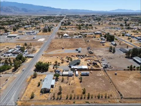 1301 E Manse Rd, Pahrump, NV 89048