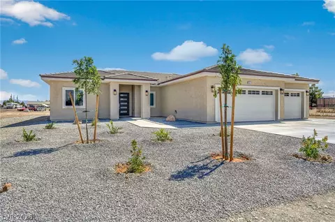1671 Iguana St, Pahrump, NV 89048
