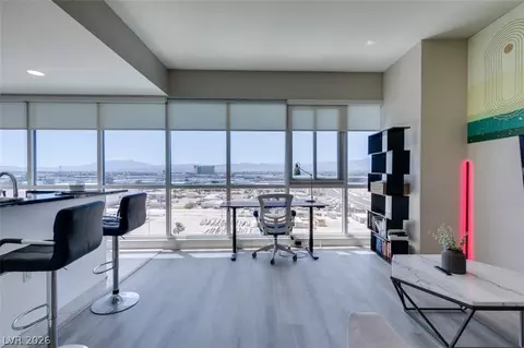 4525 Dean Martin Dr #810, Las Vegas, NV 89103