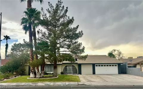 5134 W Desert Inn Rd, Las Vegas, NV 89146