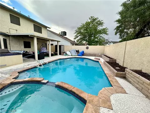 6316 Copperfield Ave, Las Vegas, NV 89108