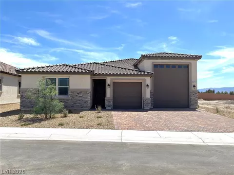5678 Victoria Falls Dr, Pahrump, NV 89061