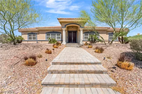 1301 Marina Del Rey Ct, Las Vegas, NV 89117