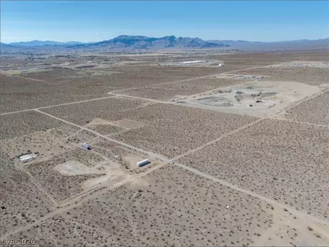 2720 E Bickford Way, Pahrump, NV 89060