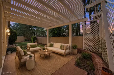 33 Staghorn St, Henderson, NV 89012