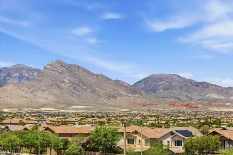 1124 Prospering Creek St, Las Vegas, NV 89135