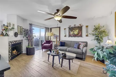 698 S Racetrack Rd #1614, Henderson, NV 89015