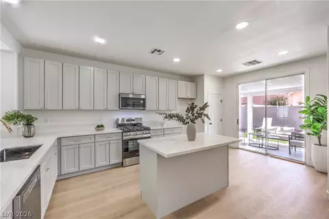 11855 Bella Luna St, Las Vegas, NV 89183