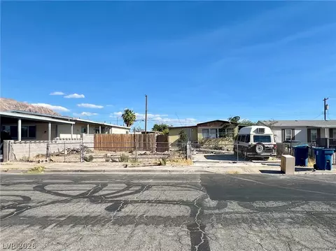 6205 Mount Mckinley Ave, Las Vegas, NV 89156