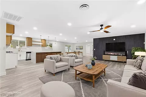 271 E Middleton Dr, Henderson, NV 89015