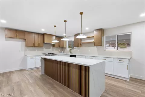 271 E Middleton Dr, Henderson, NV 89015