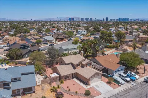 4386 Newhaven Dr, Las Vegas, NV 89147