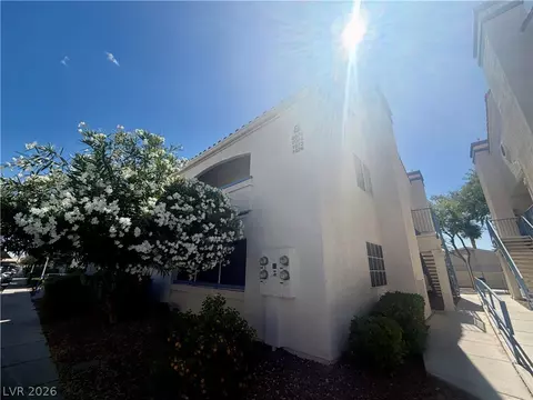 2725 S Nellis Blvd #2074, Las Vegas, NV 89121