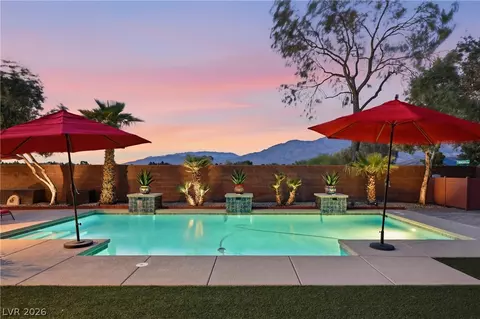 8484 Illusionary Magic Cir, Las Vegas, NV 89131