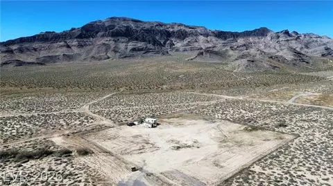2470 W Bluebird Ave, Pahrump, NV 89060