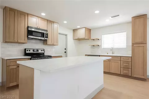 4976 W Lake Mead Blvd, Las Vegas, NV 89108