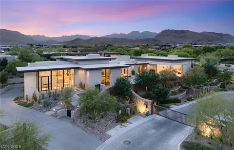 63 Midnight Sky Dr, Las Vegas, NV 89135