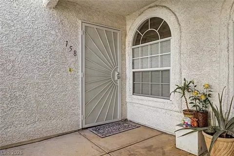 1800 Edmond St #158, Las Vegas, NV 89146