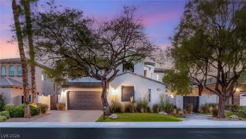 2747 Turtle Head Peak Dr, Las Vegas, NV 89135