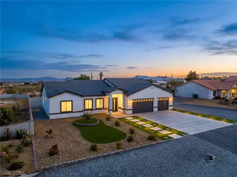 2120 Iroquois Ave, Pahrump, NV 89048