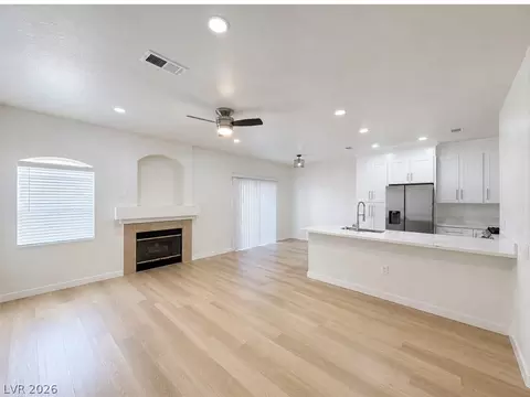 5415 W Harmon Ave #1017, Las Vegas, NV 89103